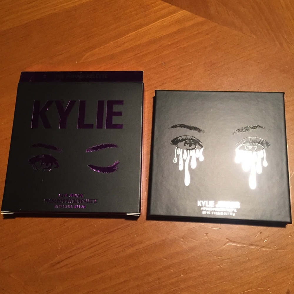 🎉2 X HP🎉 Kylie The Purple Eyeshadow Palette - Picture 5 of 16